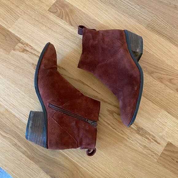 Sole Society Vixen Red Suede Western Booties - Picture 11 of 11